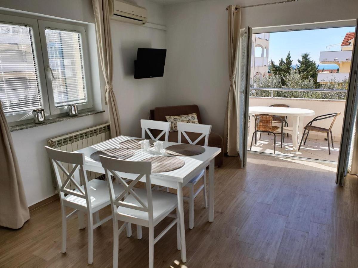 Premium Apartments Adore Novalja Exteriör bild