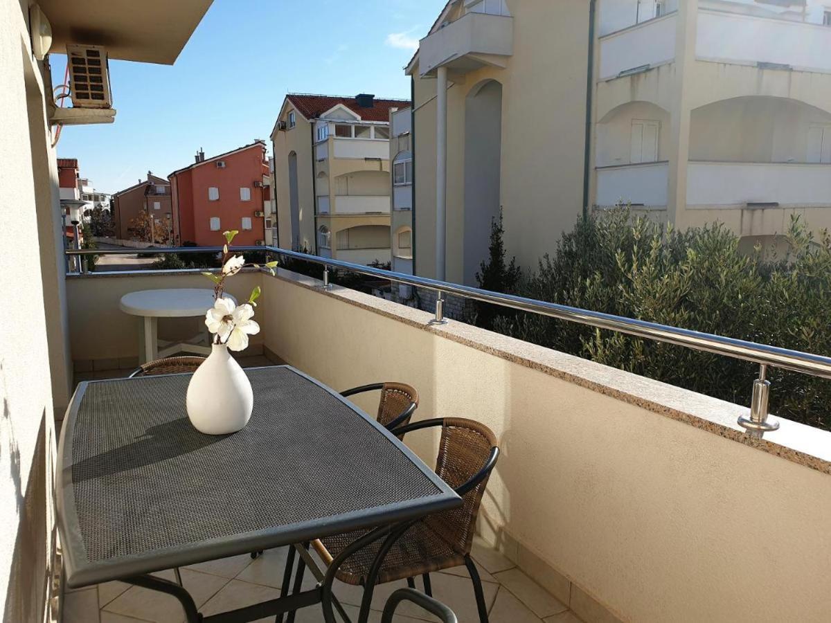 Premium Apartments Adore Novalja Exteriör bild