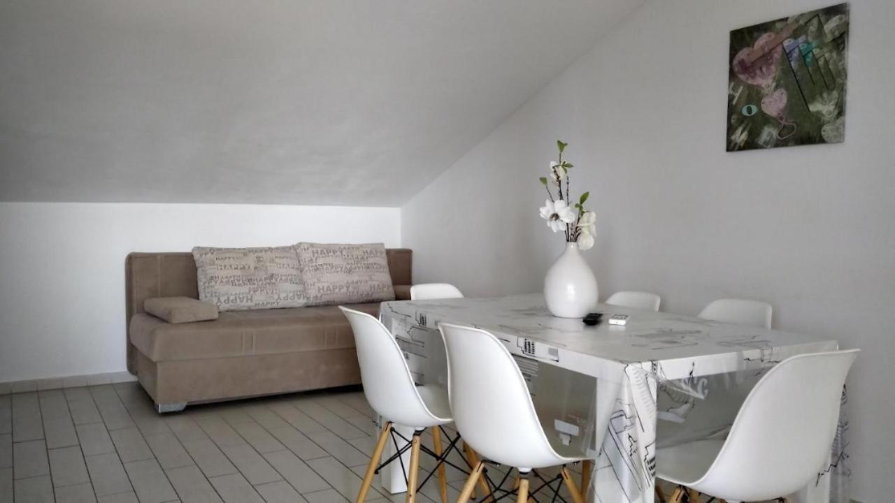 Premium Apartments Adore Novalja Exteriör bild