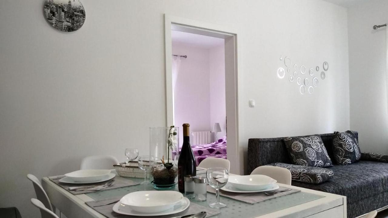Premium Apartments Adore Novalja Exteriör bild