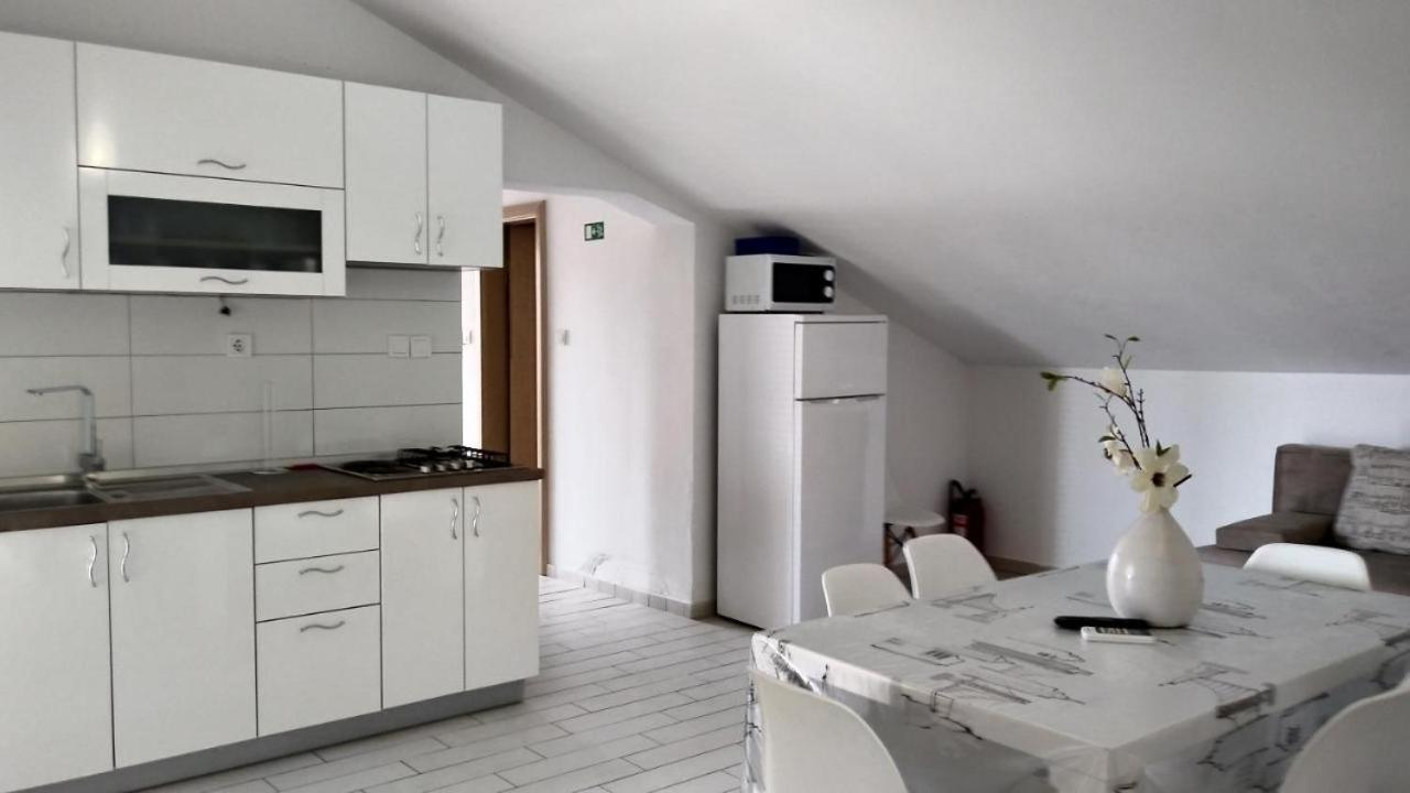 Premium Apartments Adore Novalja Exteriör bild